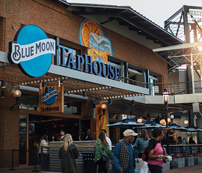 WD_BlueMoonTapHouse_Sign_410x350